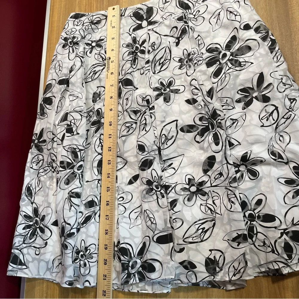 Sunny Leigh Black and White Floral A-Line Skirt
